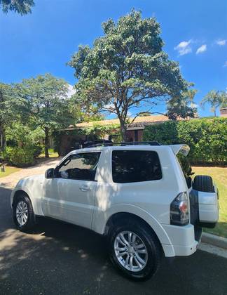 MITSUBISHI PAJERO FULL 3.2 HPE 4X4 16V TURBO INTERCOOLER DIESEL 2P AUTOMÁTICO MITSUBISHI PAJERO FULL 3.2 HPE 4X4 16V TURBO INTERCOOLER DIESEL 2P AUTOMÁTICO